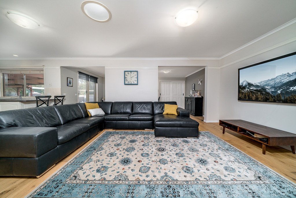 53 Pugsley Avenue ESTELLA 3