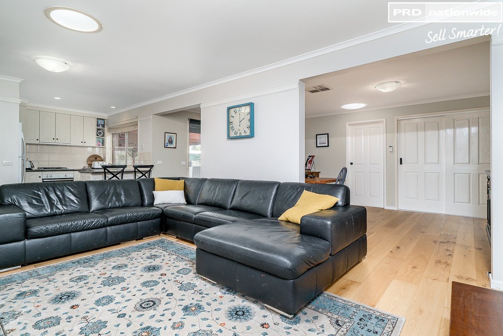 53 Pugsley Avenue ESTELLA 4