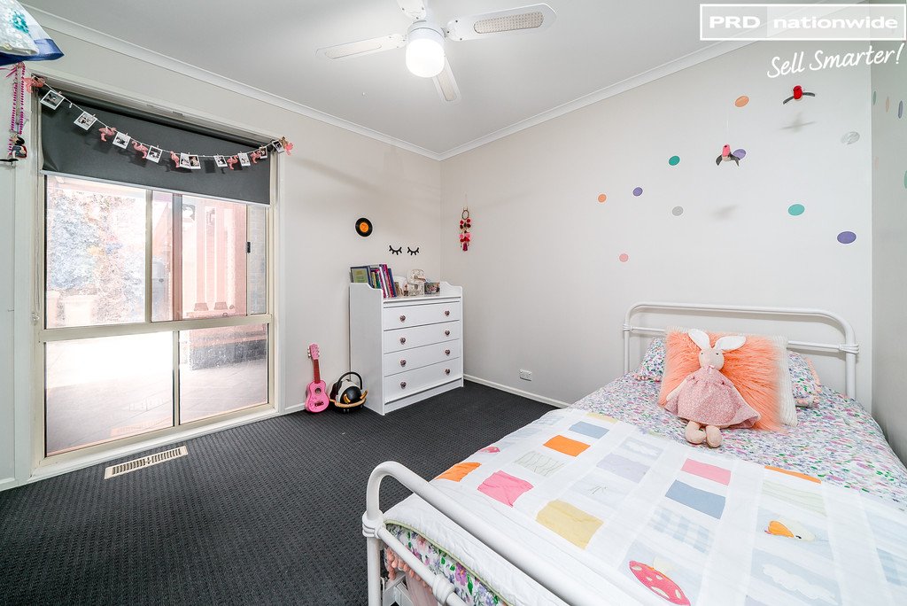 53 Pugsley Avenue ESTELLA 9