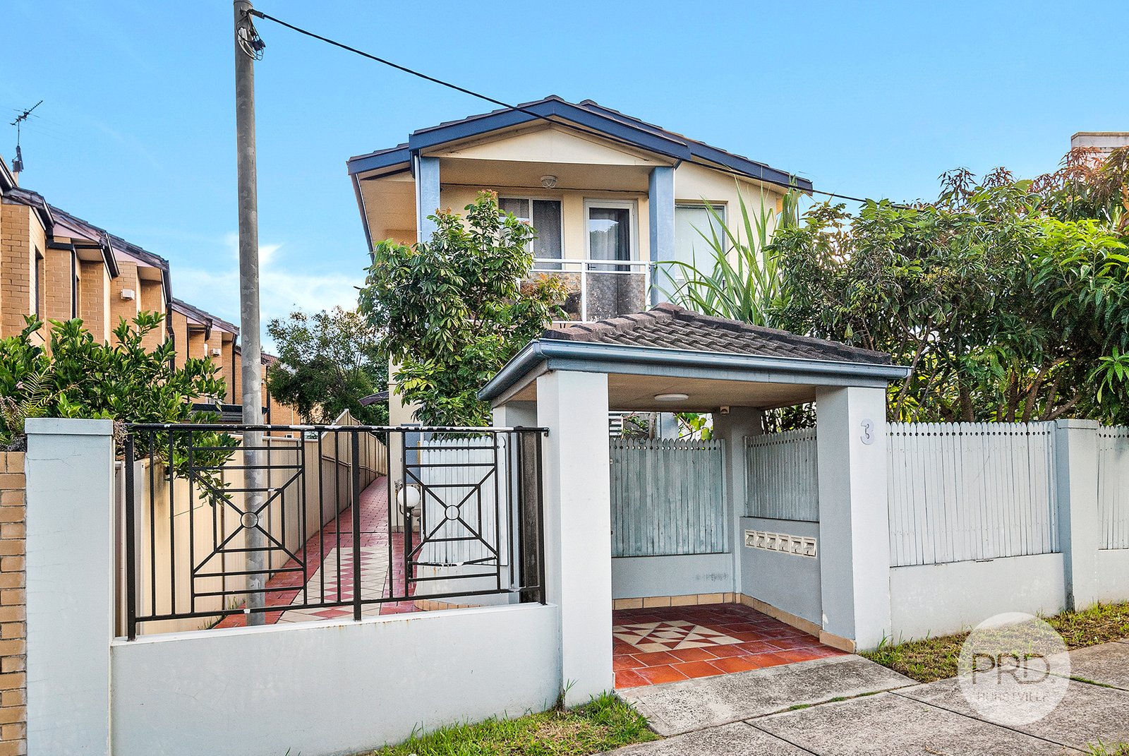 5/3 Rena Street SOUTH HURSTVILLE 8