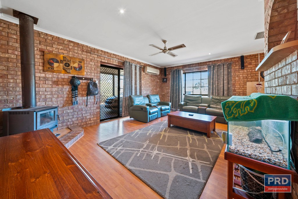 53 Rennie Street HUNTLY 5