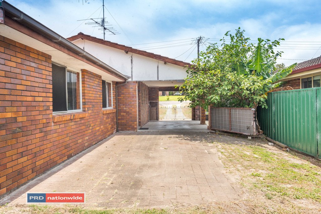 53 Rigney Street SHOAL BAY 9