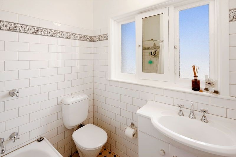 Real Estate and Property in 5/3 Robertson Avenue, St Kilda, VIC