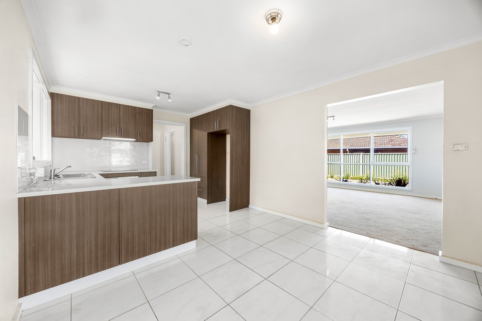 Gallery: 53 Rowlands Street