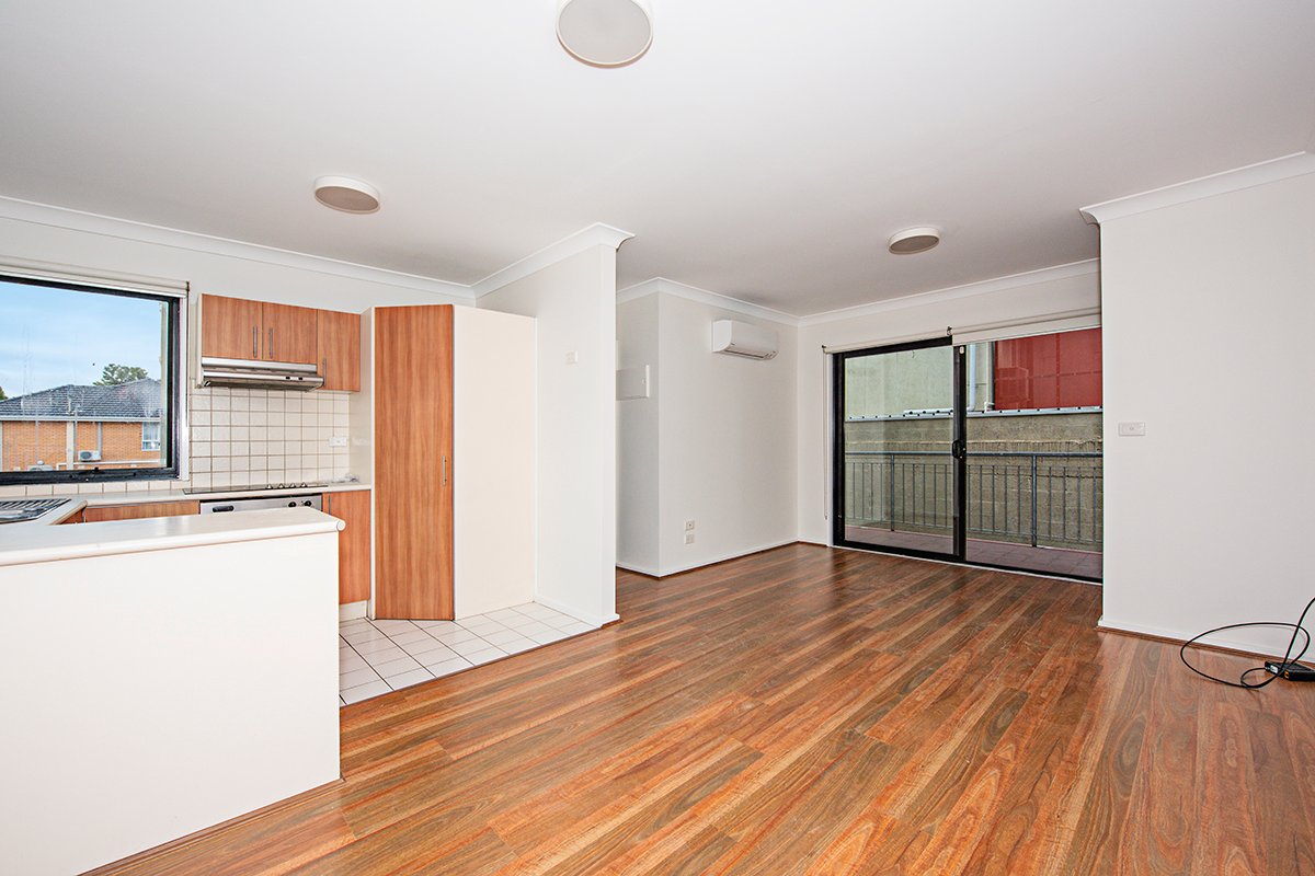 Gallery: 5/3 Royal Lane