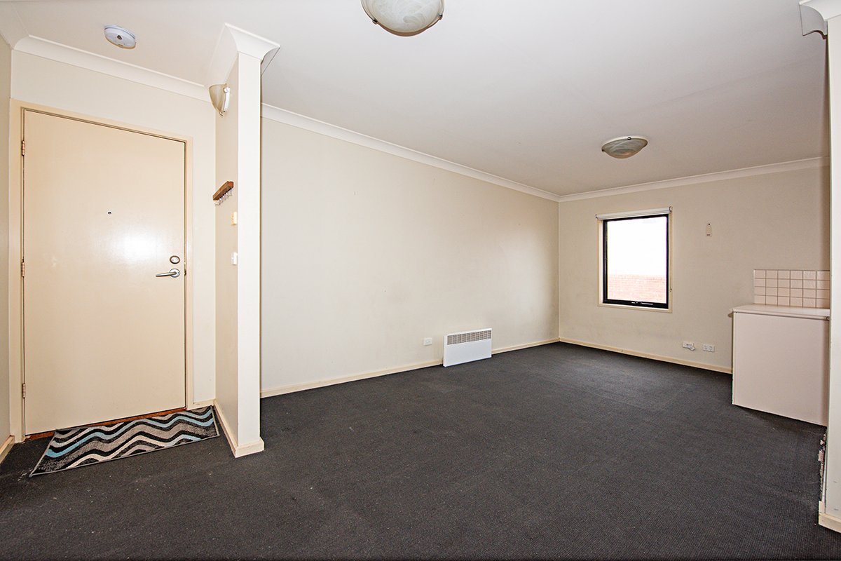 Gallery: 5/3 Royal Lane