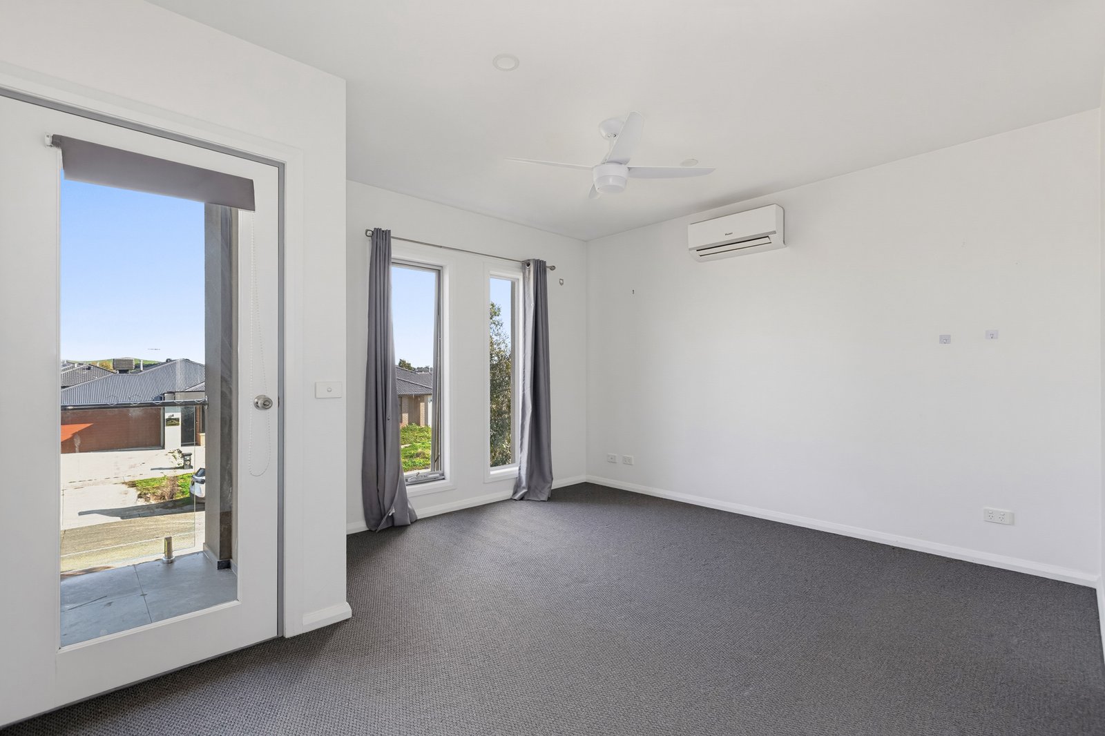 Gallery: 53 Samson Brook Dr