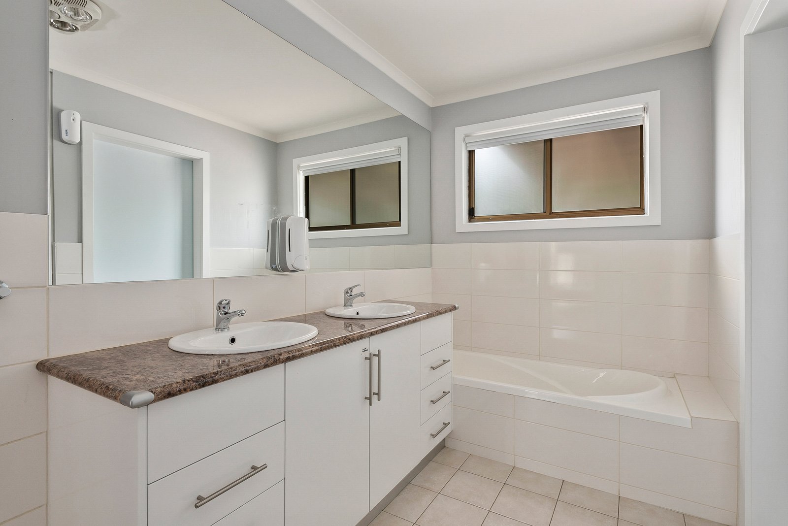 Real Estate and Property in 53 Shannons Road, Lancefield, VIC