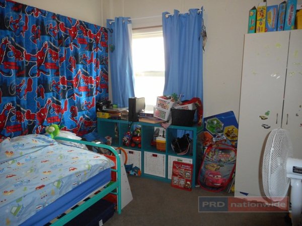 53 Simpson Street TUMUT 5