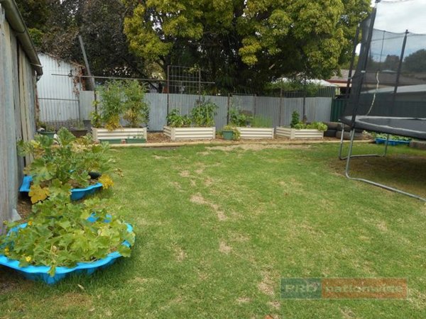 53 Simpson Street TUMUT 22