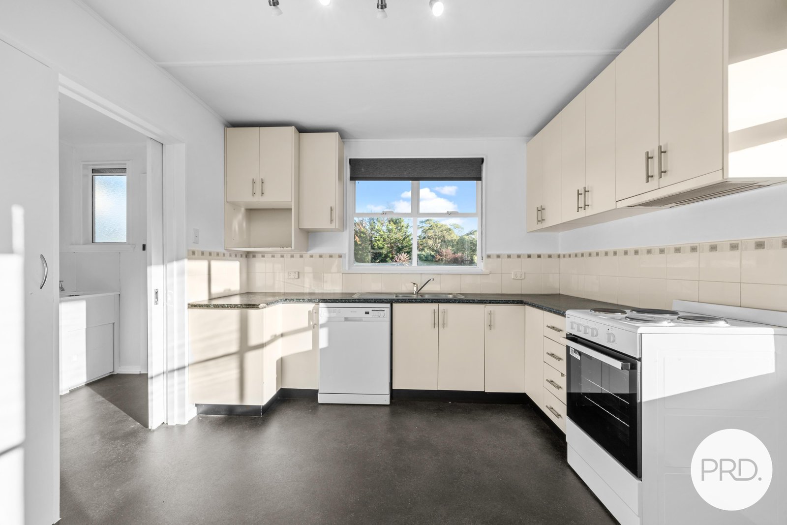 53 Spinifex Road RISDON VALE 3