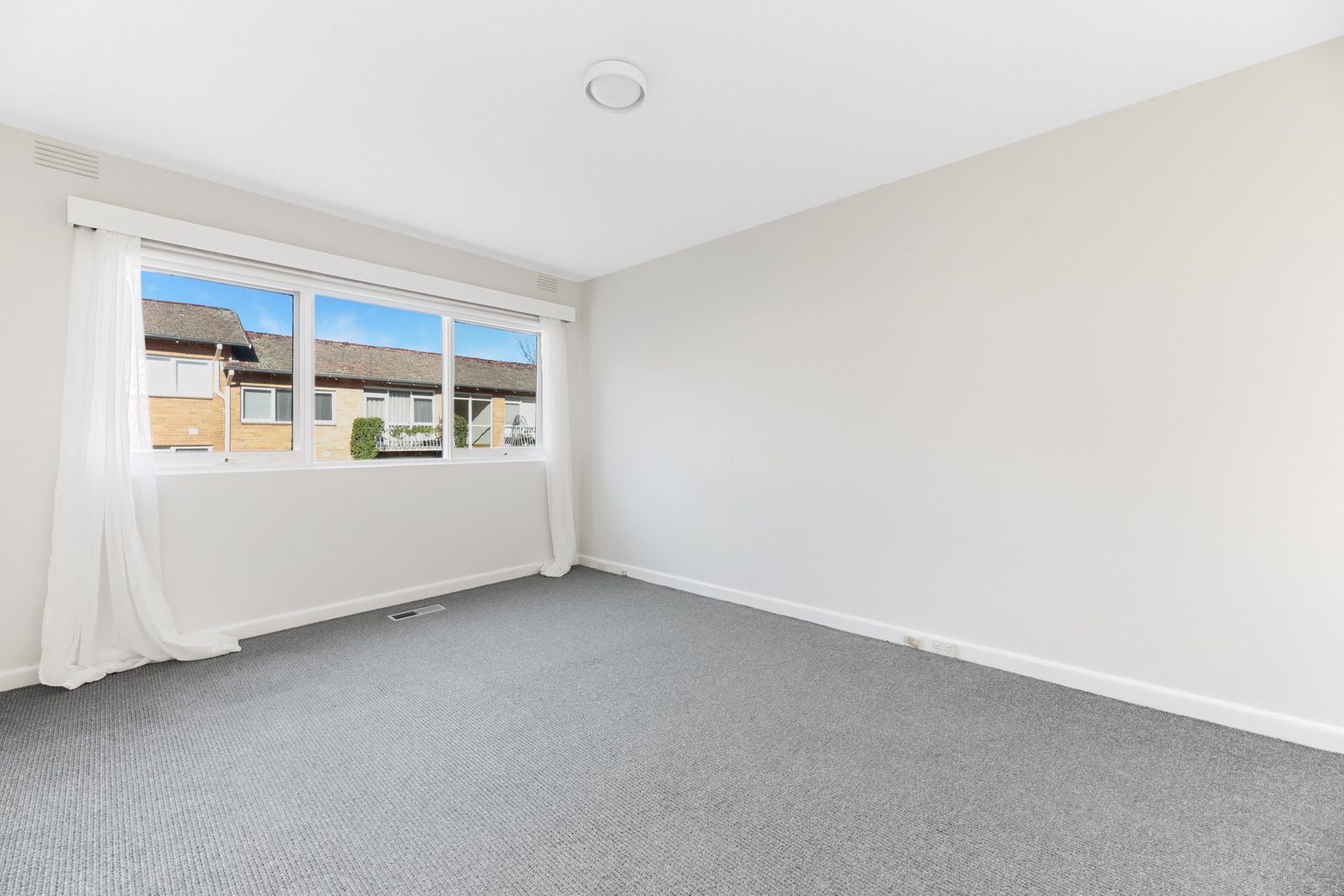 Gallery: 5/3 St Johns Avenue