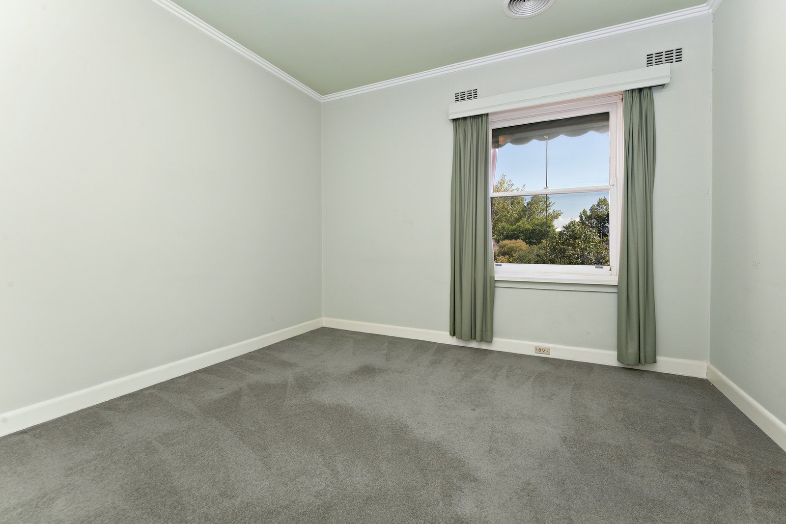 Real Estate and Property in 5/3 Stonehaven Court , Toorak, VIC