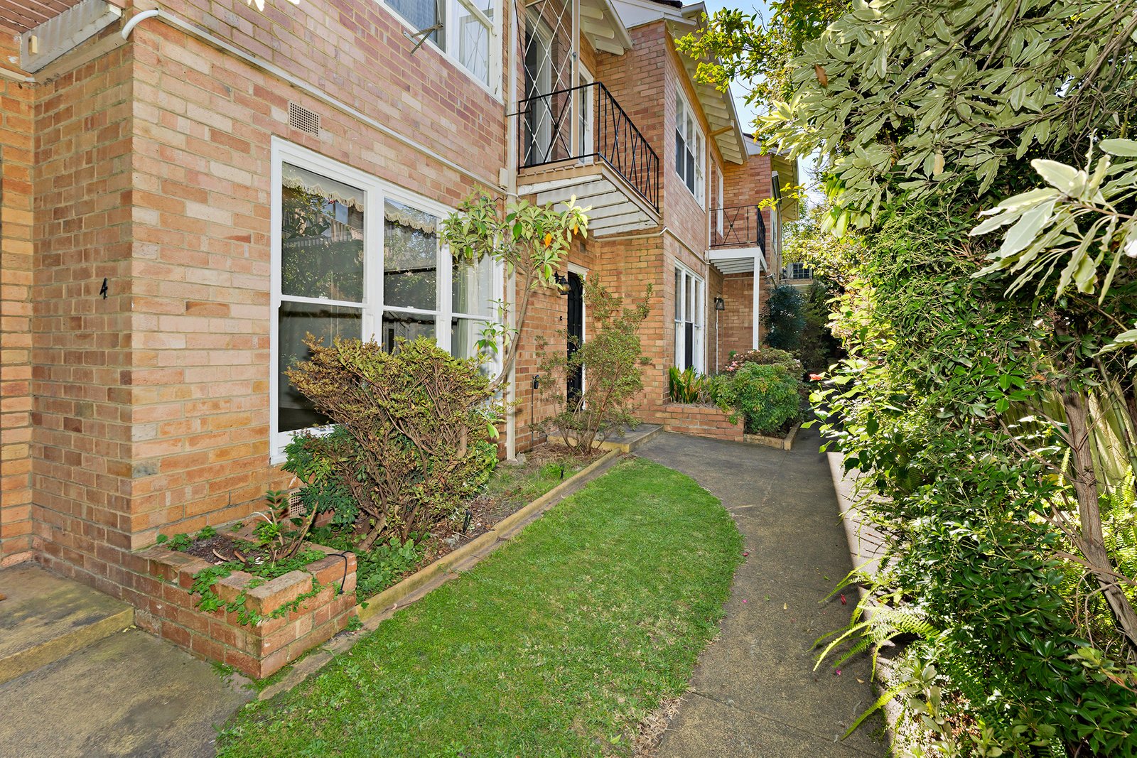 Real Estate and Property in 5/3 Stonehaven Court , Toorak, VIC