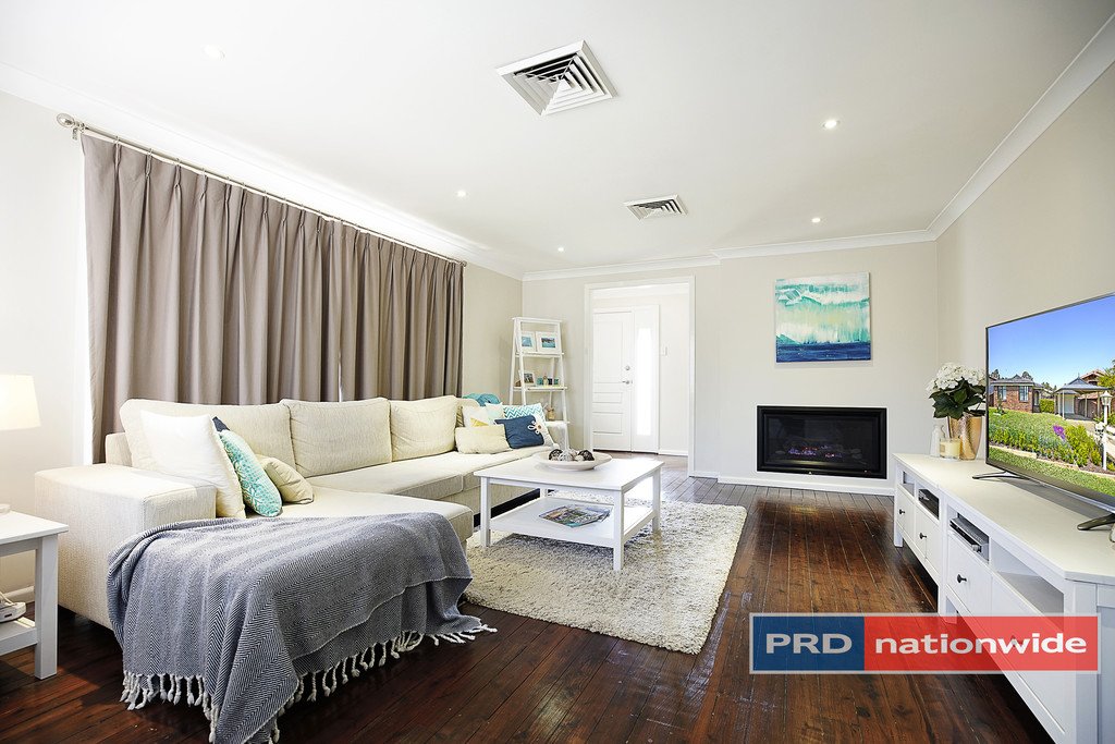 53 Summerfield Circuit CAMBRIDGE GARDENS 6