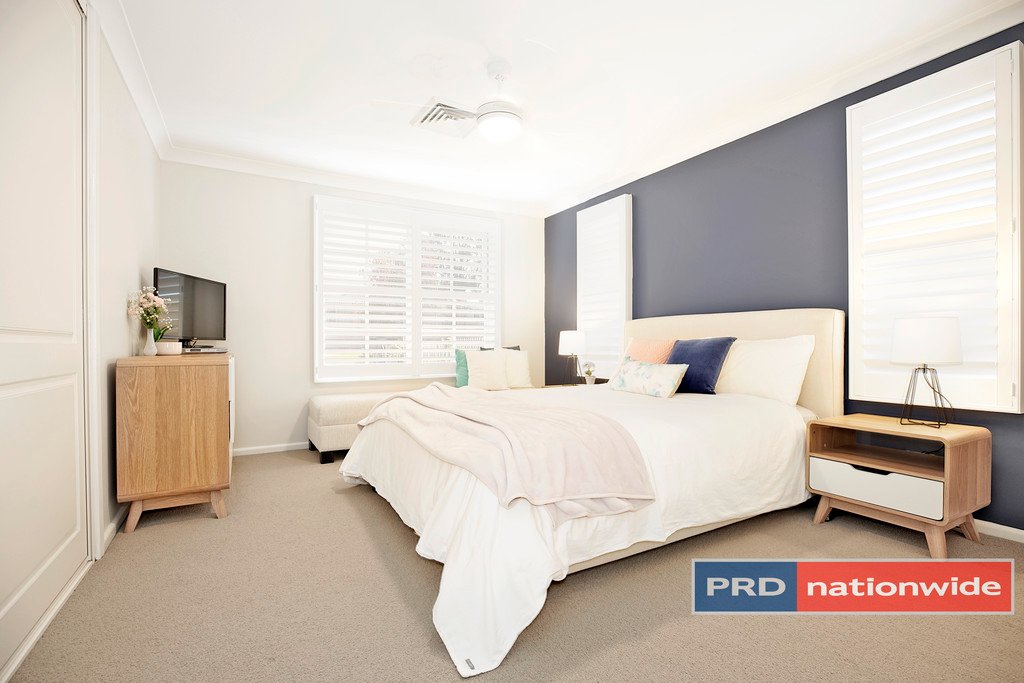 53 Summerfield Circuit CAMBRIDGE GARDENS 9