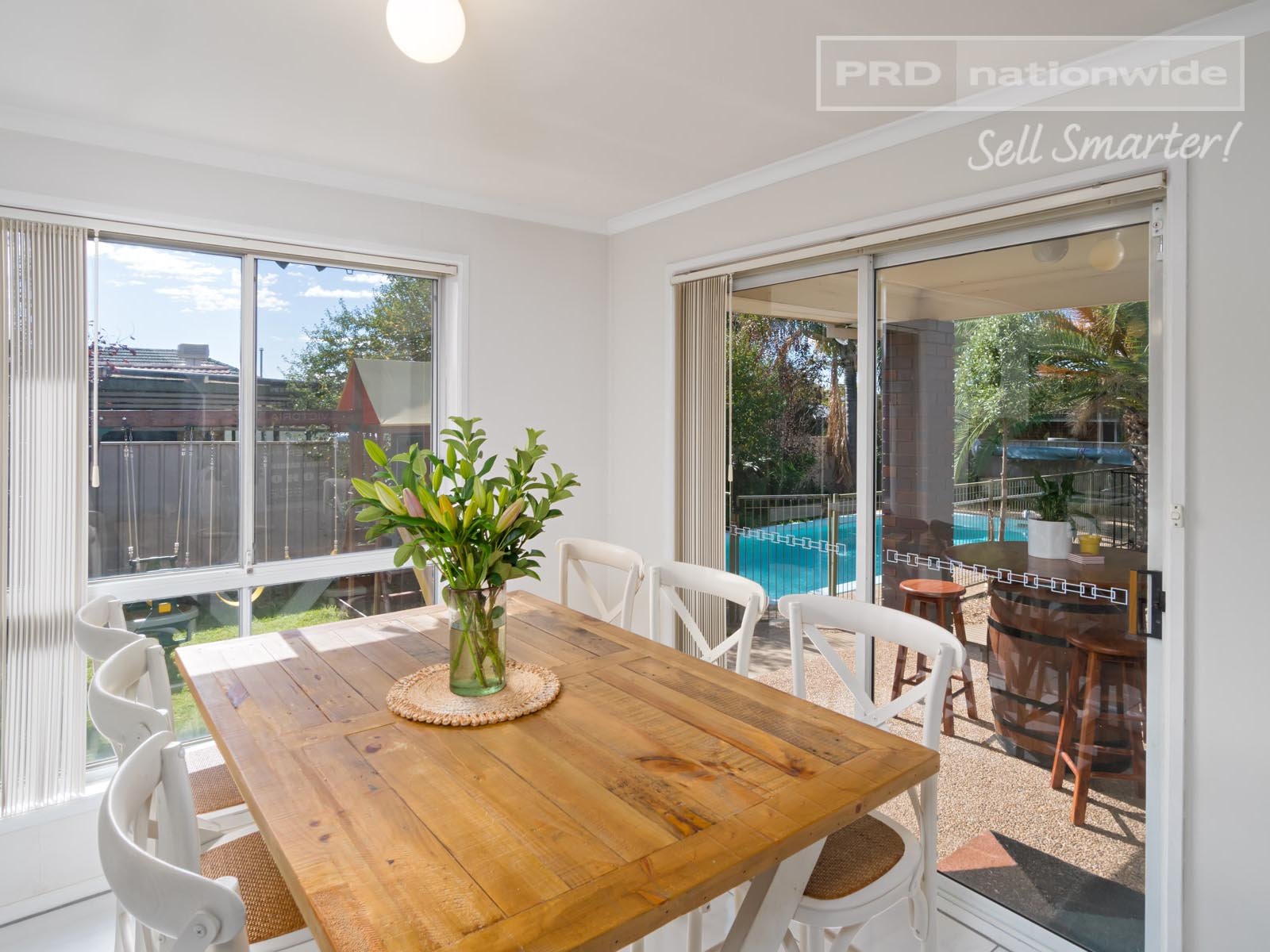 53 Vincent Road LAKE ALBERT 3