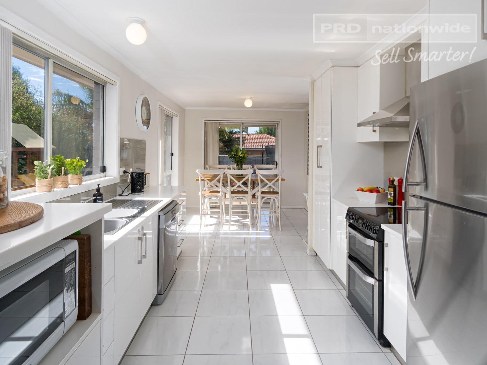 53 Vincent Road LAKE ALBERT 4