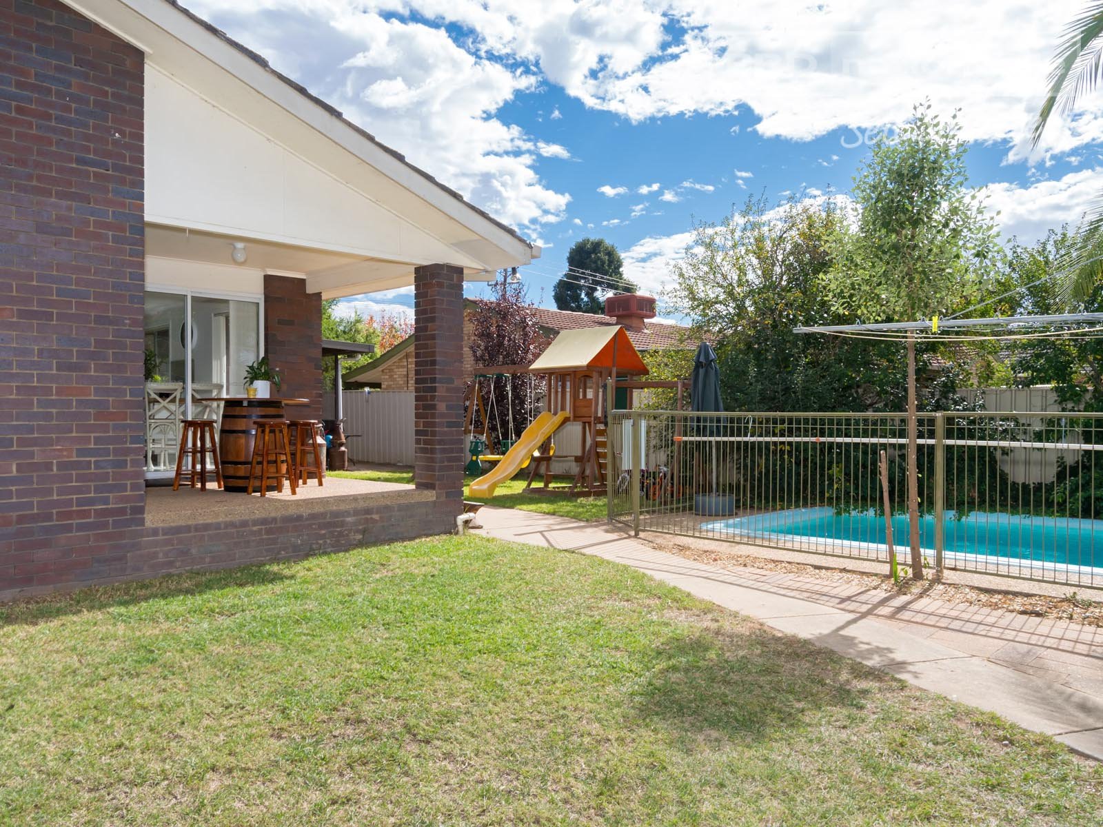 53 Vincent Road LAKE ALBERT 12