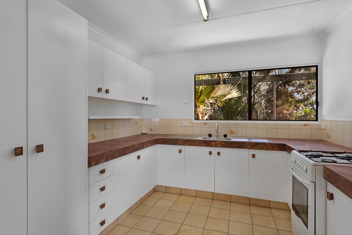 53 Westminster Boulevard Elanora 12