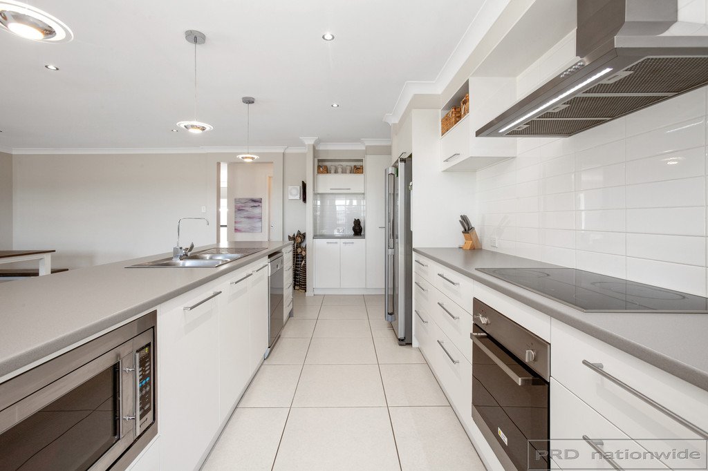 53 Whitburn St  GRETA 7