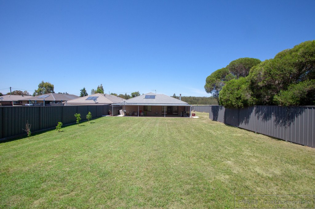 53 Whitburn St  GRETA 10