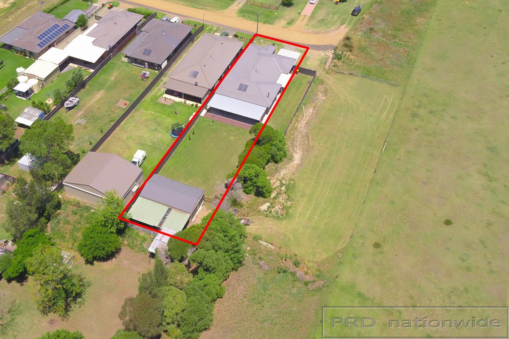 53 Whitburn St  GRETA 11