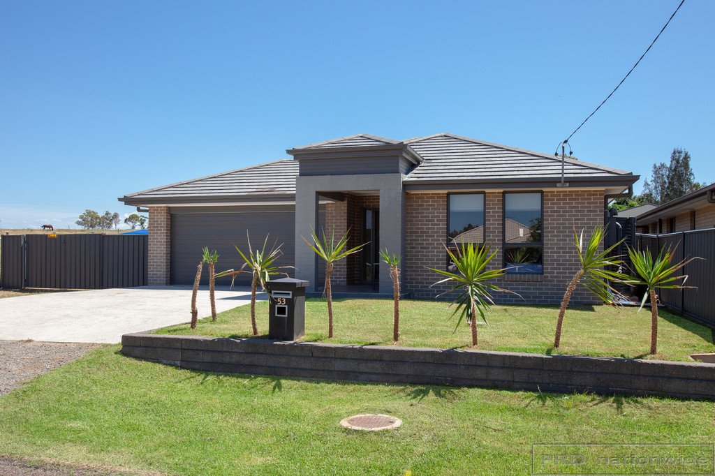 53 Whitburn St  GRETA 24