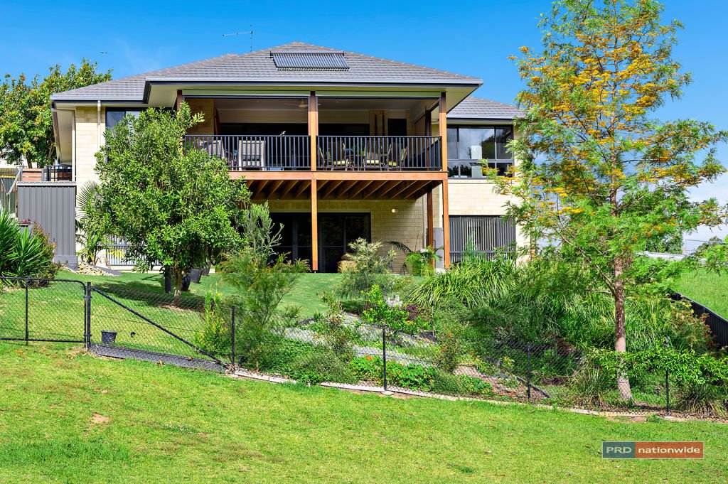 53 William Sharp Drive COFFS HARBOUR 26