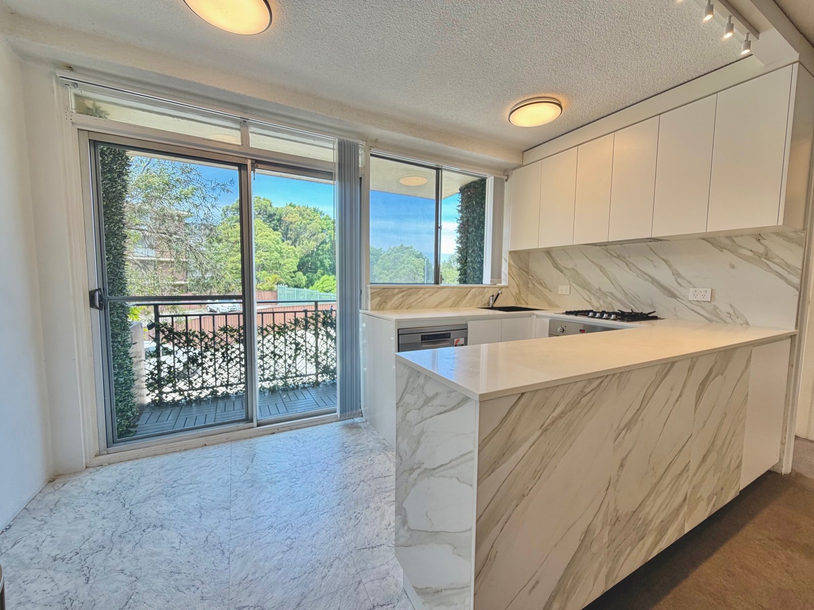 5/30 Brittain Crescent HILLSDALE 2