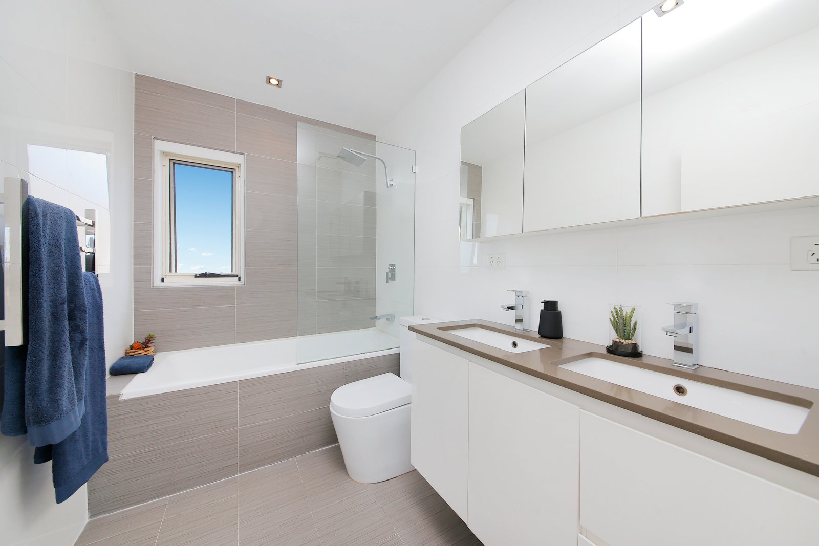 5/30 Cowper Street RANDWICK 4