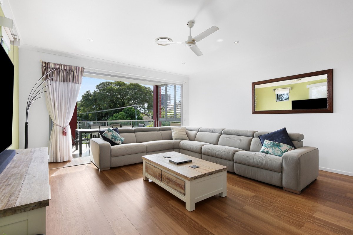 5/30 Stephens Street Burleigh Heads 9