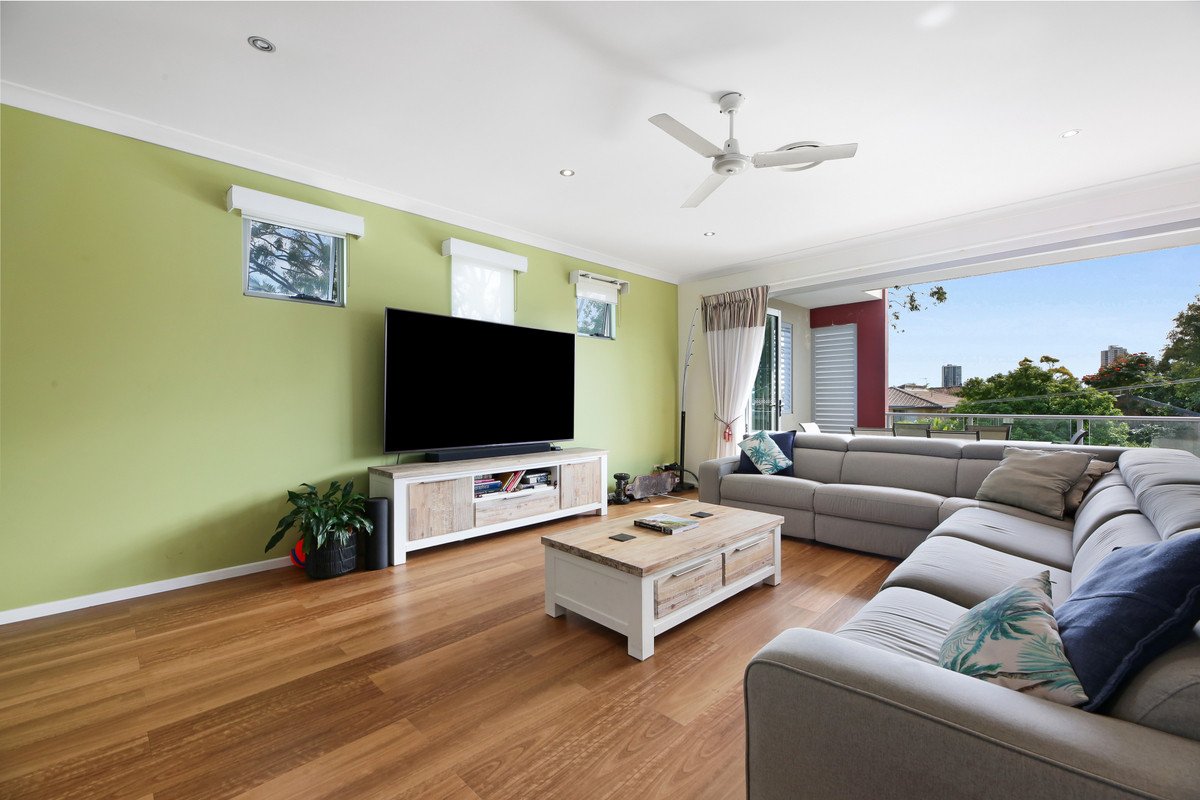 5/30 Stephens Street Burleigh Heads 11