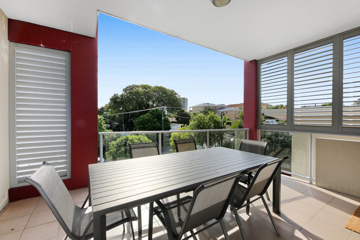 5/30 Stephens Street Burleigh Heads 12