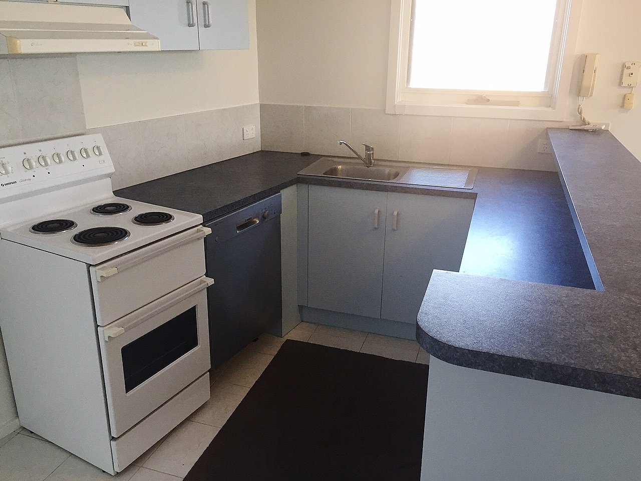 Gallery: 5/307 Beach Road