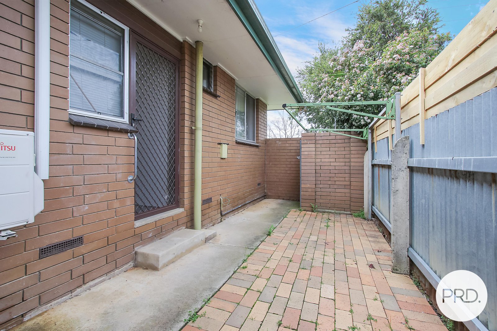 5/309-311 Moore Street LAVINGTON 9