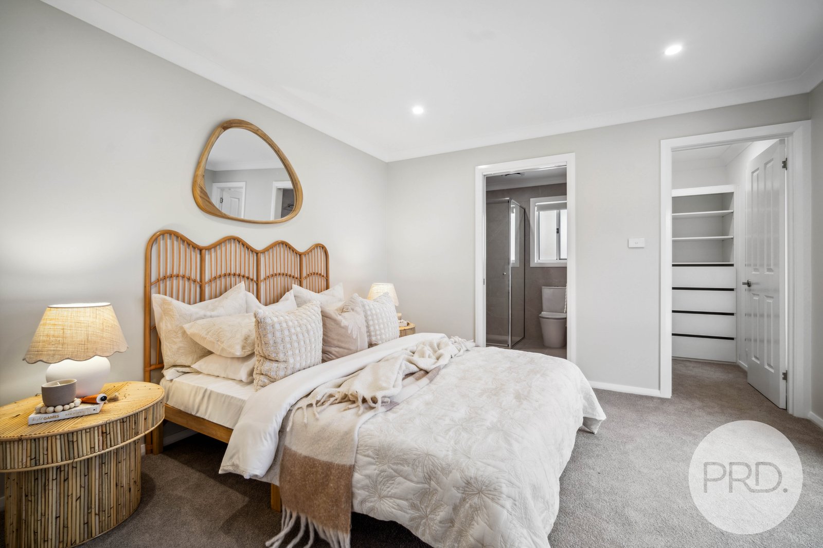 5/309 Lake Albert Road KOORINGAL 8