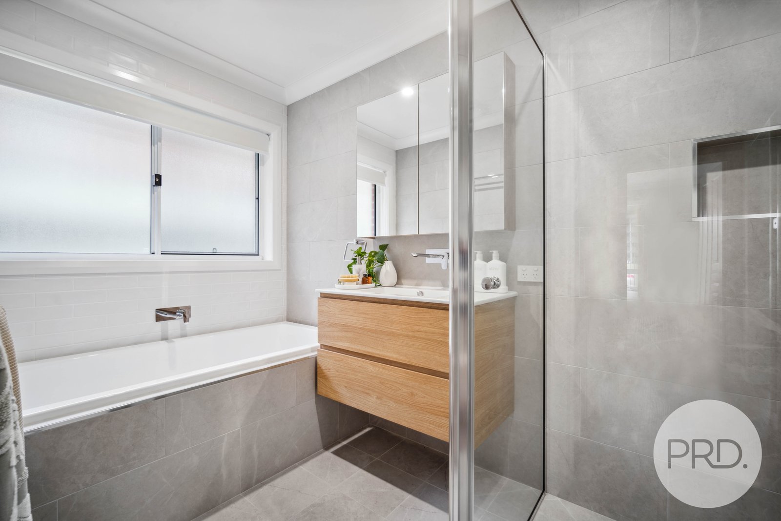 5/309 Lake Albert Road KOORINGAL 12