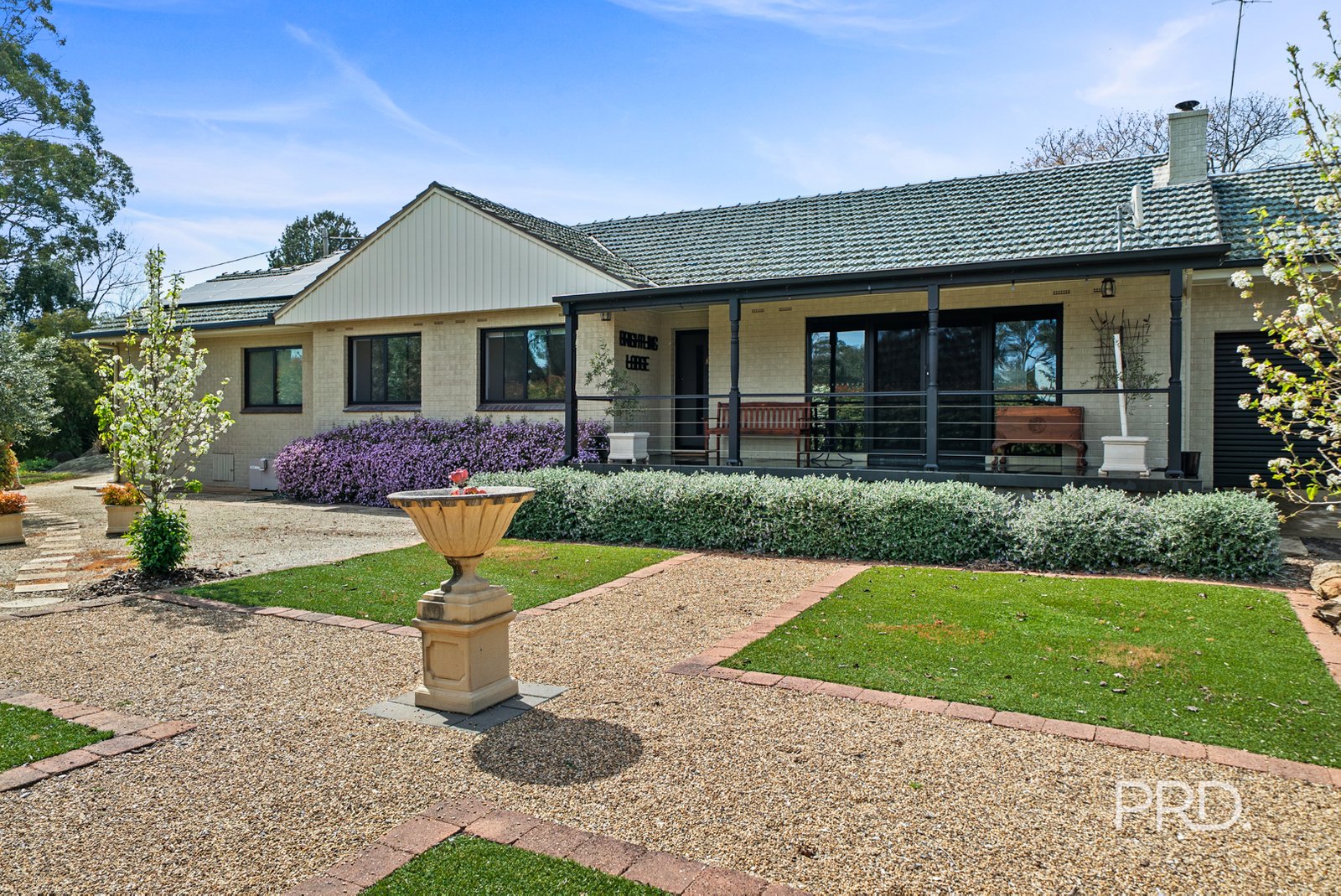 531 Kooringal Road LAKE ALBERT 2