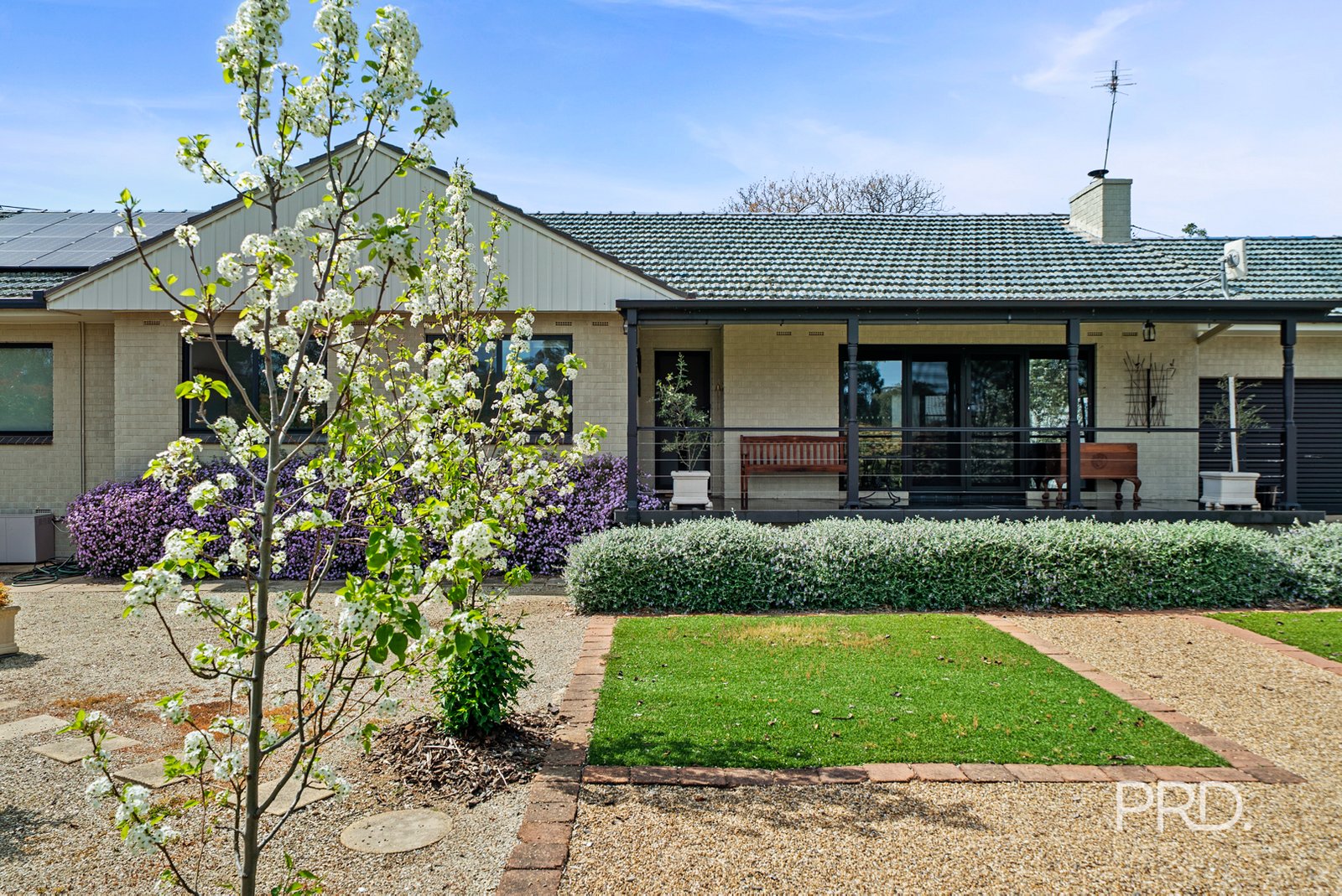 531 Kooringal Road LAKE ALBERT 3