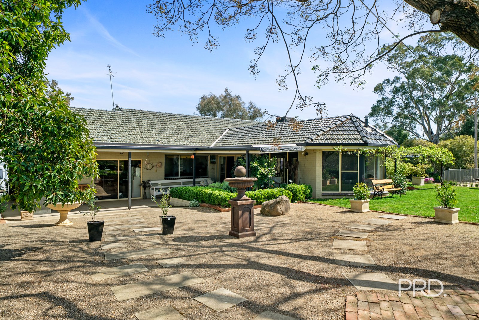 531 Kooringal Road LAKE ALBERT 26