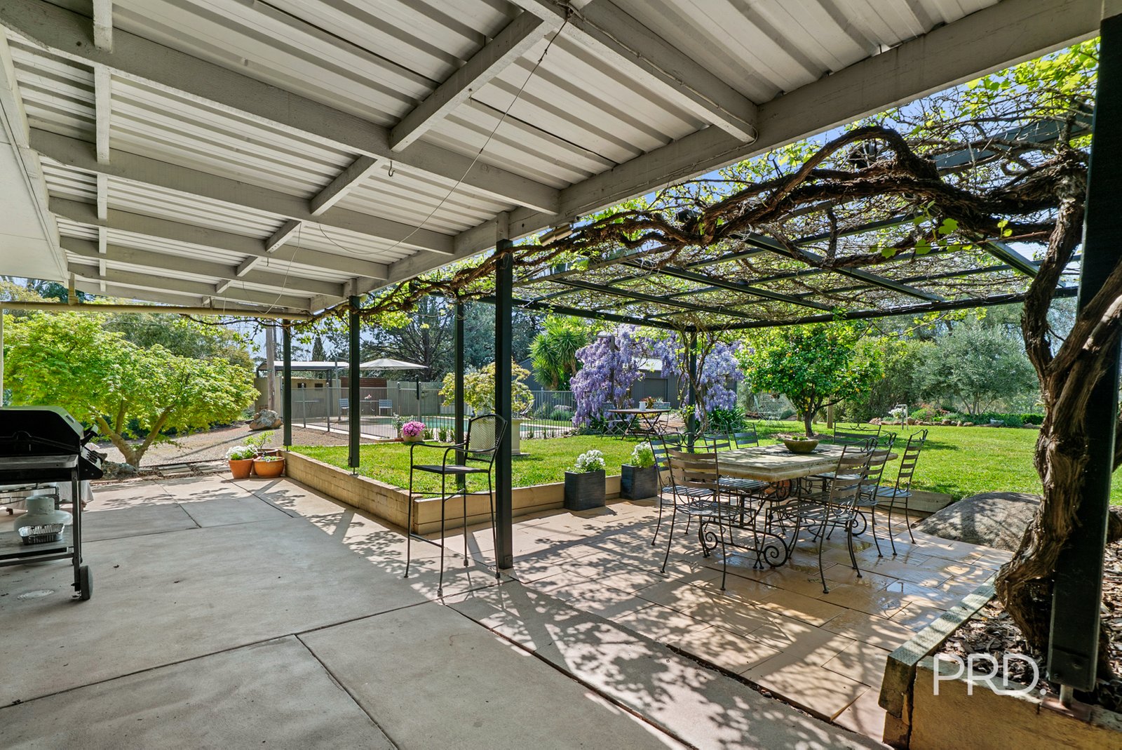 531 Kooringal Road LAKE ALBERT 27