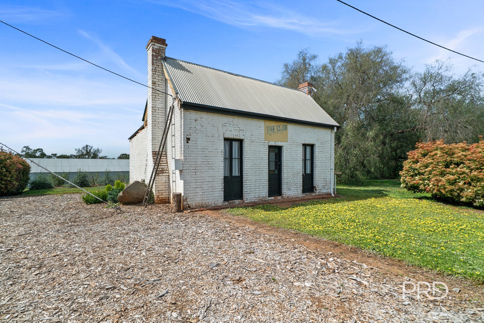 531 Kooringal Road LAKE ALBERT 31