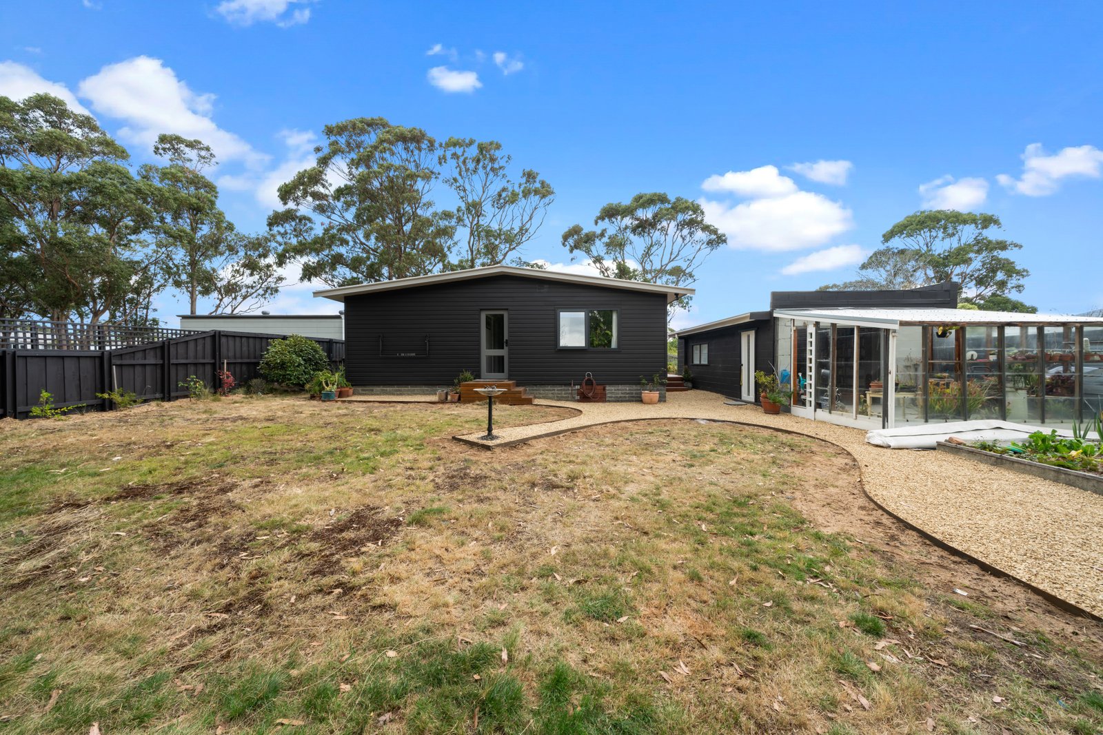 531 Nelson Road MOUNT NELSON 21