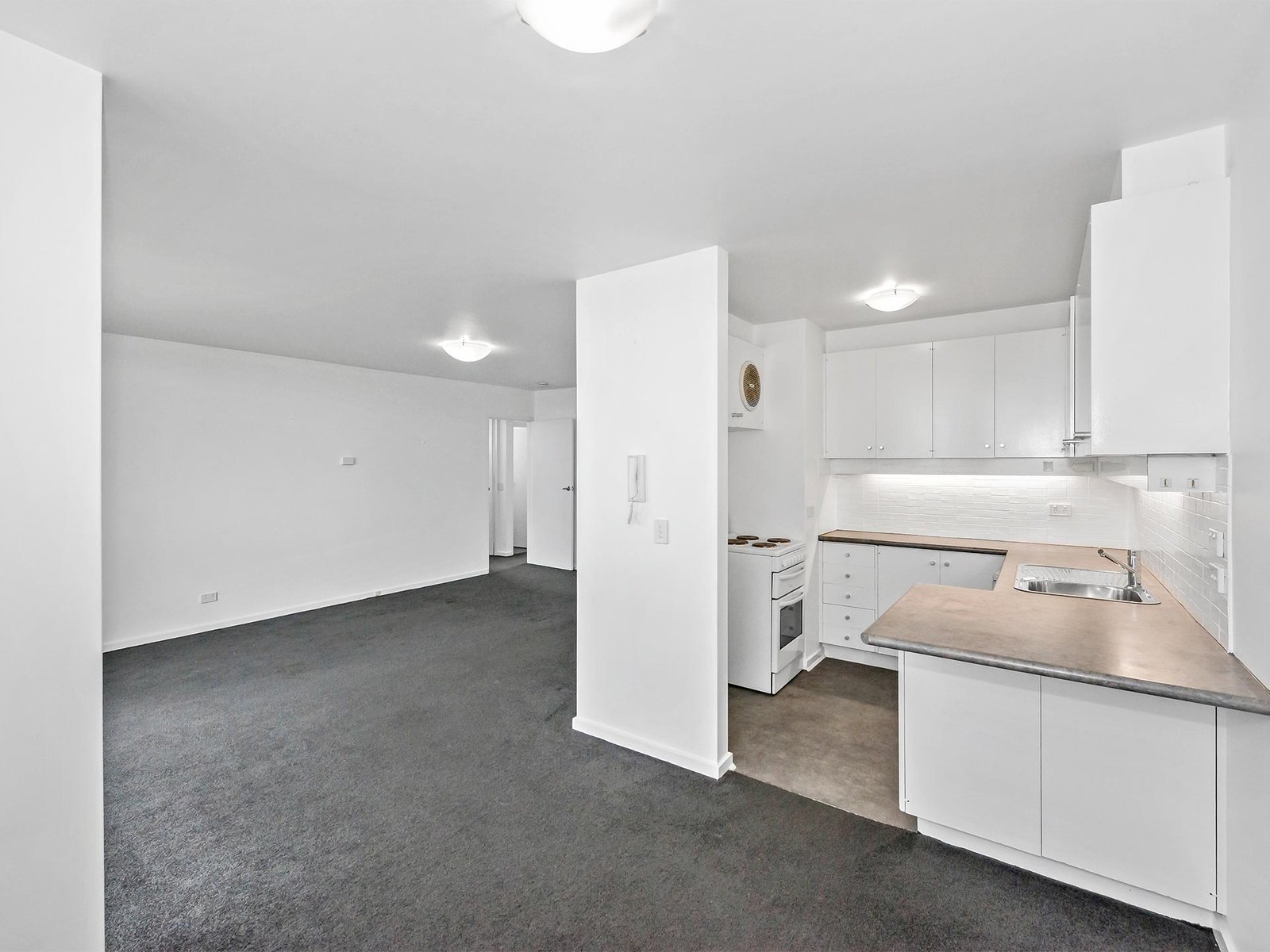 Gallery: 5/310 Beach Road