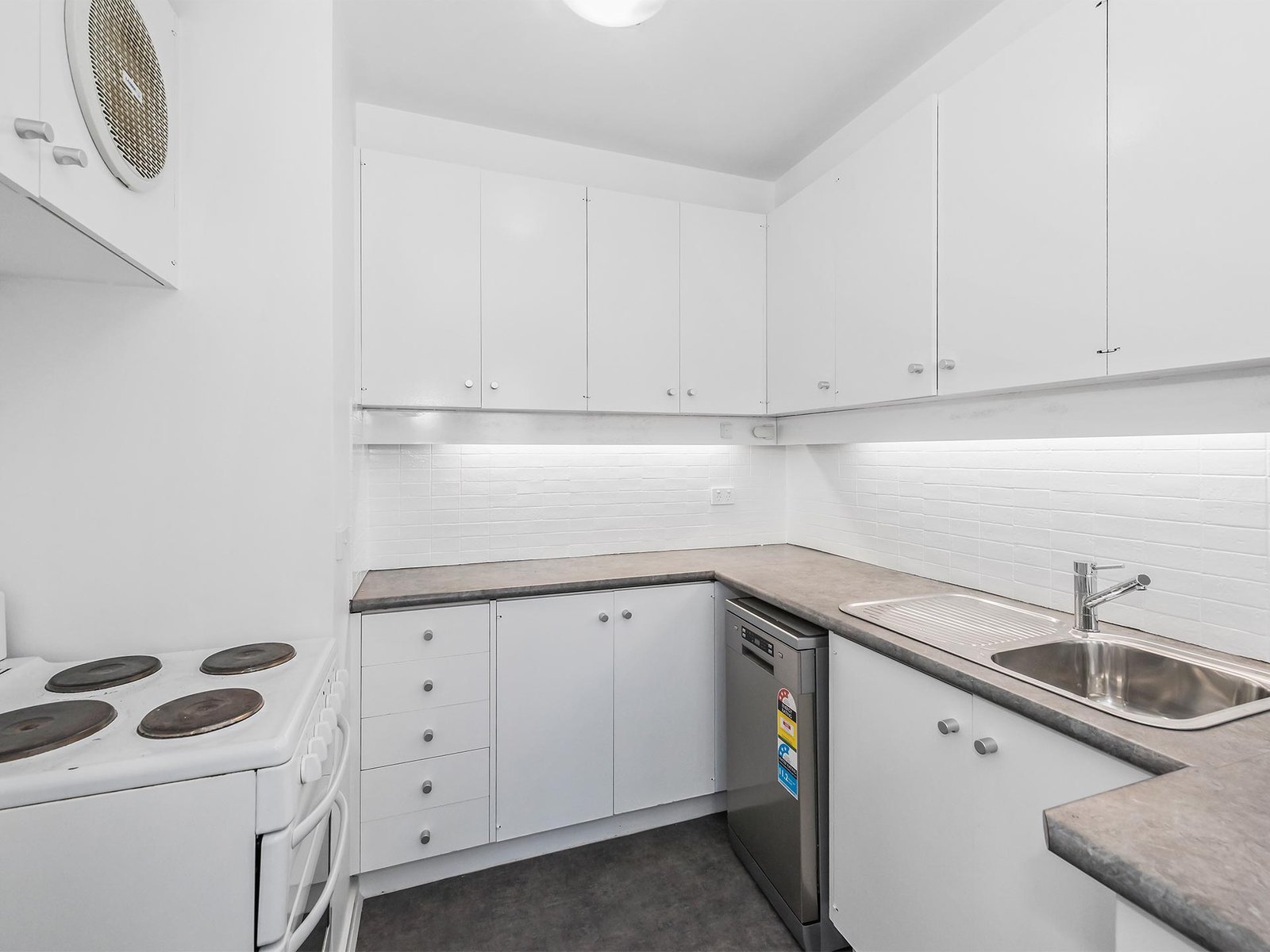 Gallery: 5/310 Beach Road