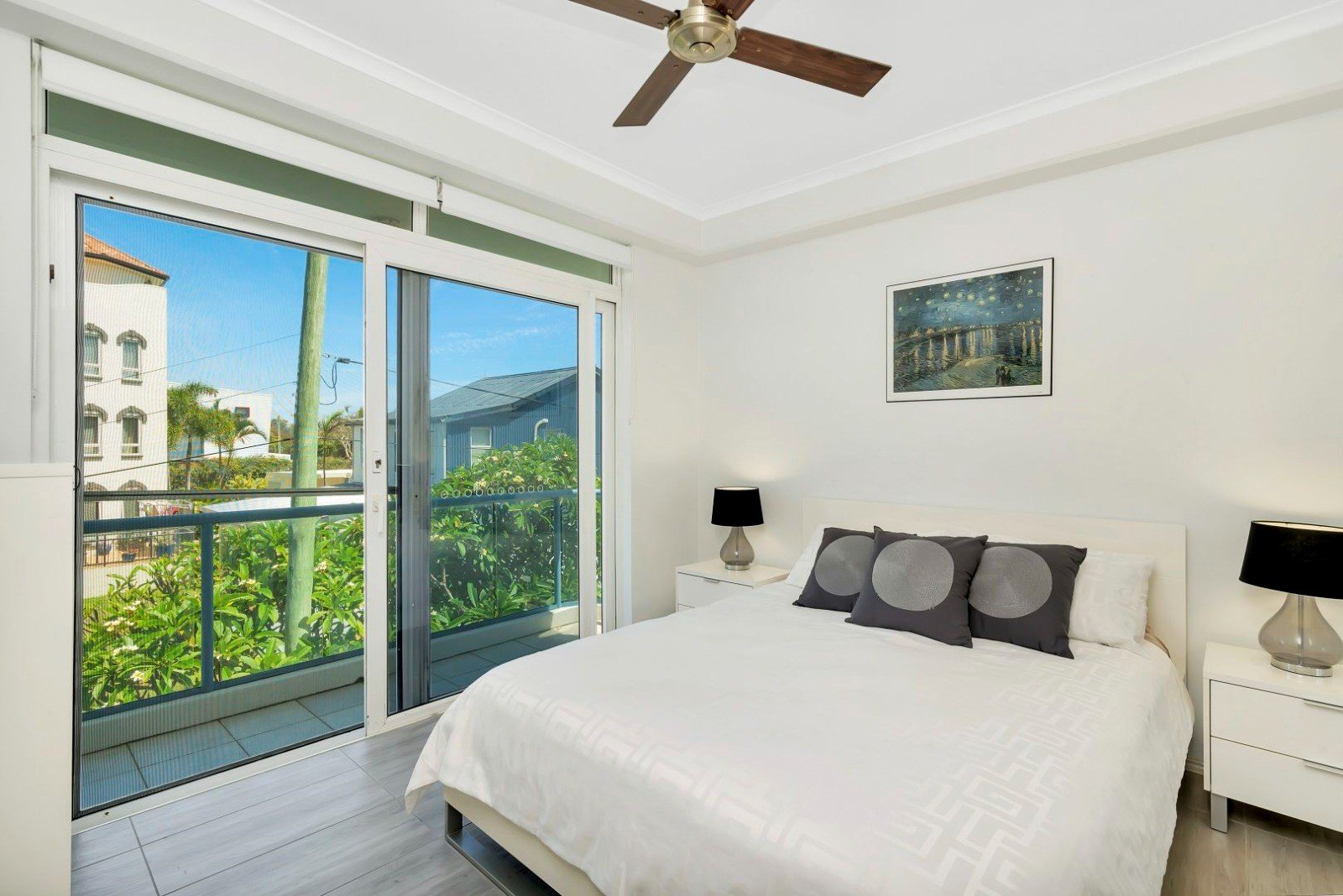 5/315-317 Golden Four Drive BILINGA 7