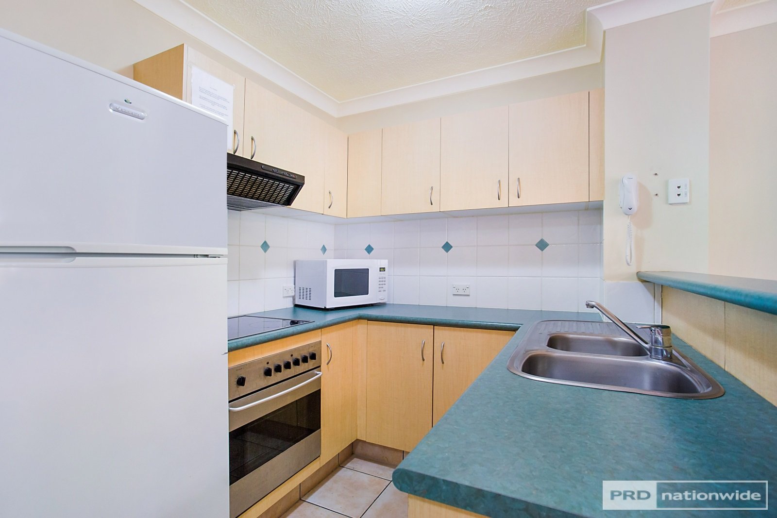 53/150 Marine Parade SOUTHPORT 4