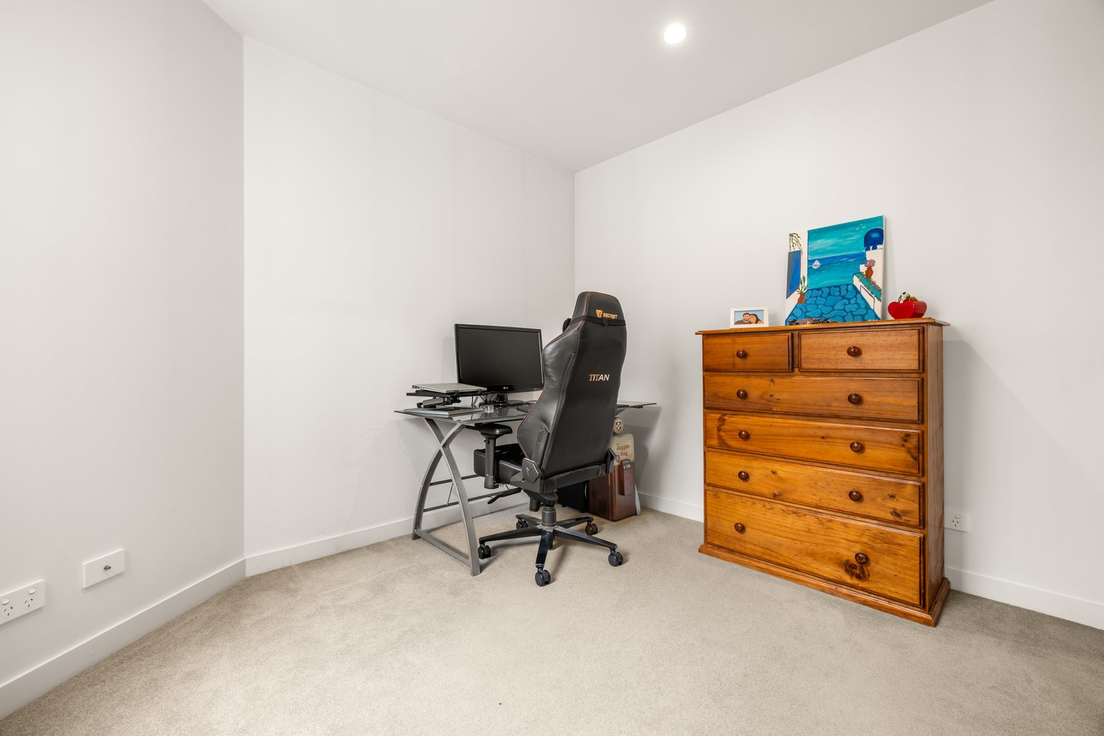 Gallery: 531/70 Batesford Road