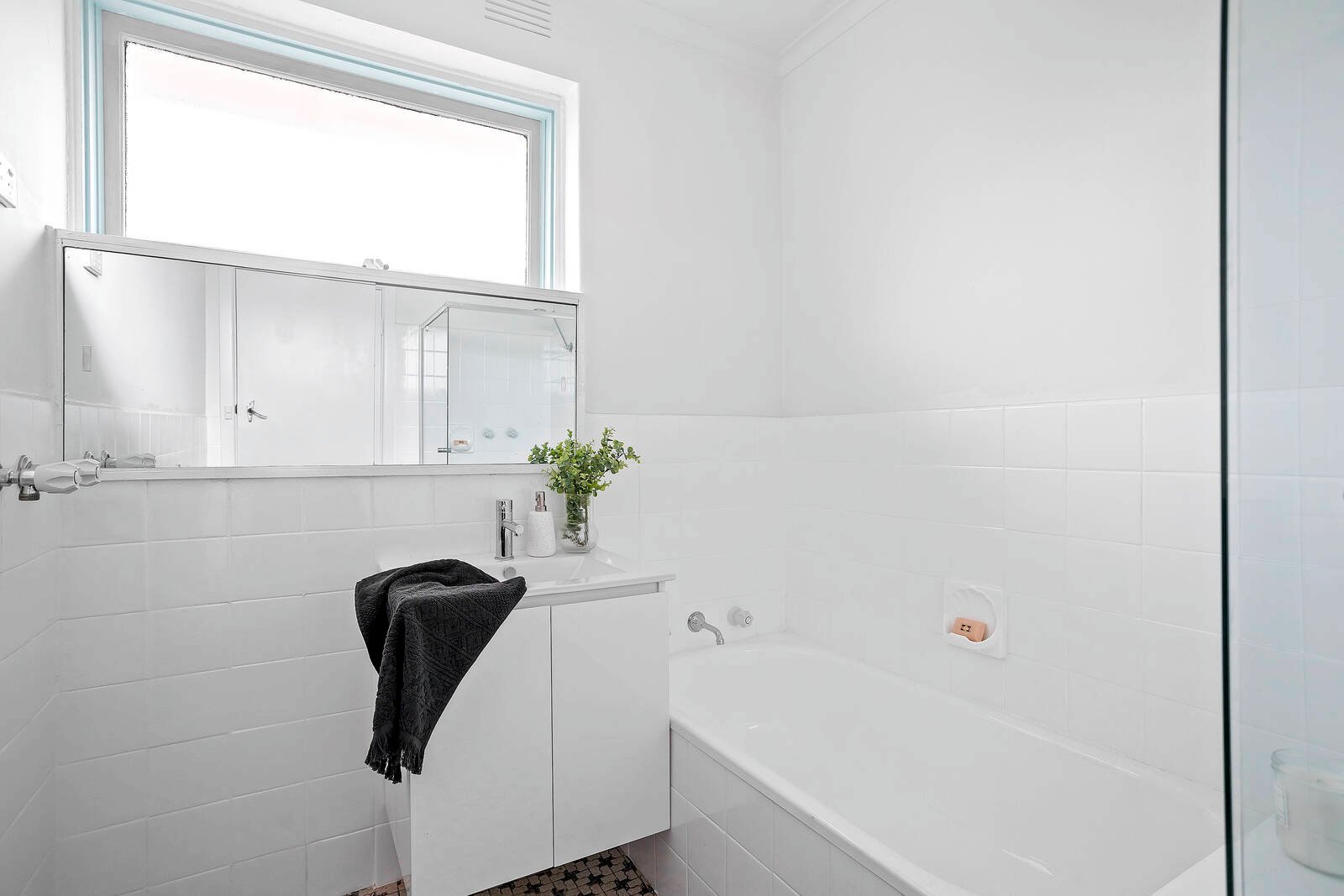 Real Estate and Property in 5/319 Inkerman Street, St Kilda East, VIC